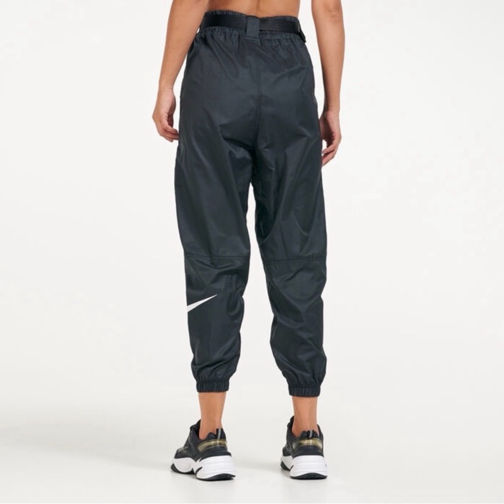 ✨ Nike Women’s NSW Cuffed Track Pants Black XL Tapered Leg White Swoosh - Picture 2 of 14